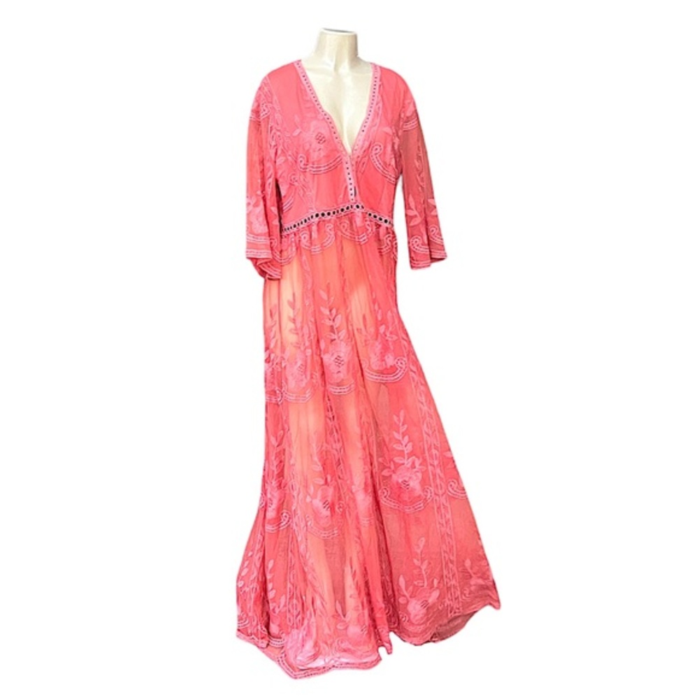 Chic Coral Maxi Dress with Lace Details